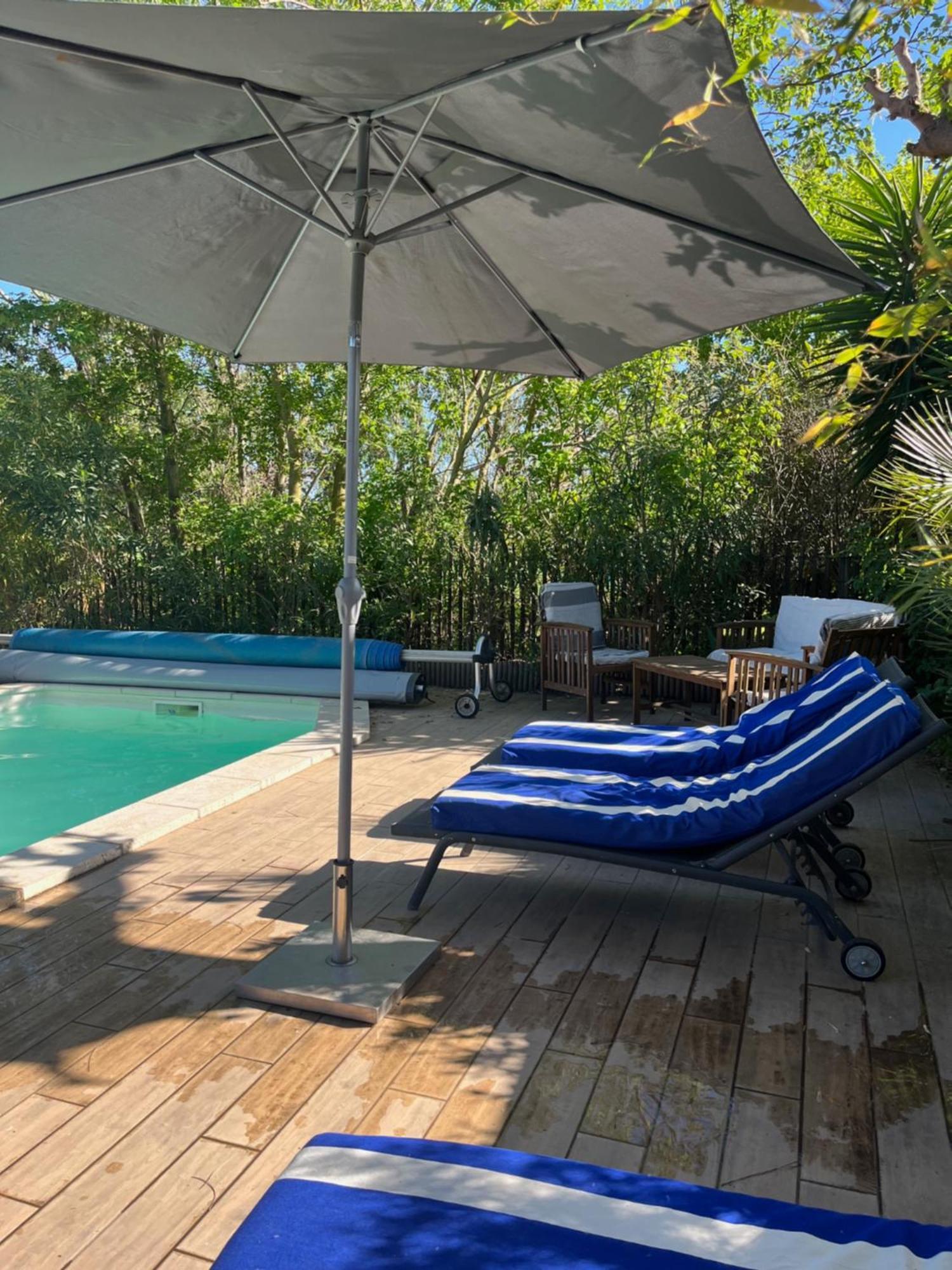 Chambre Seville - Mas Saint-Louis - Piscine Chauffee エーグ・モルト エクステリア 写真